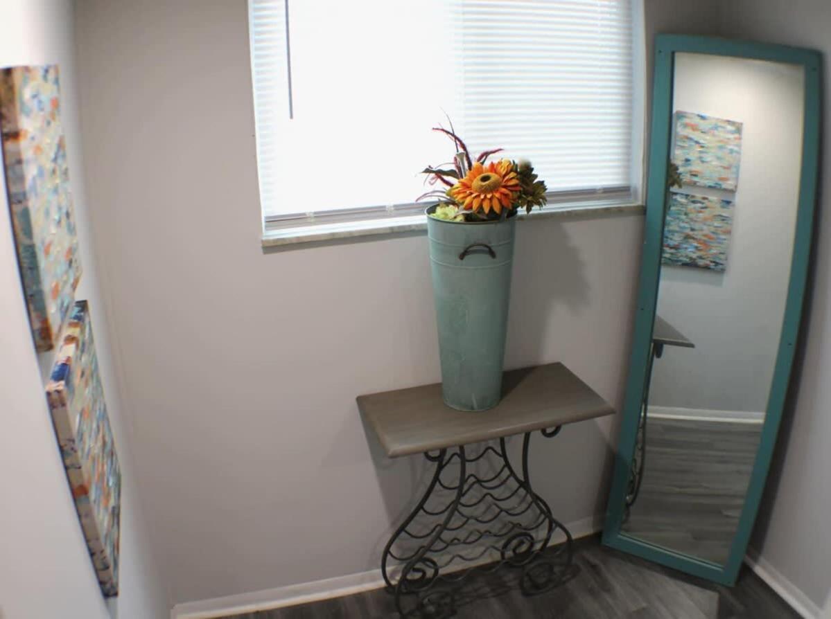 Massive 4 Bed House-Short Walk To Amazing View Lejlighed Pittsburgh Eksteriør billede